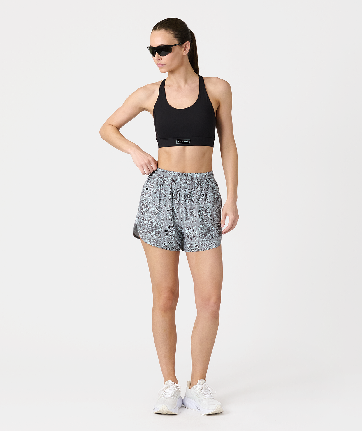 Leni Short Paisley Tile Gray
