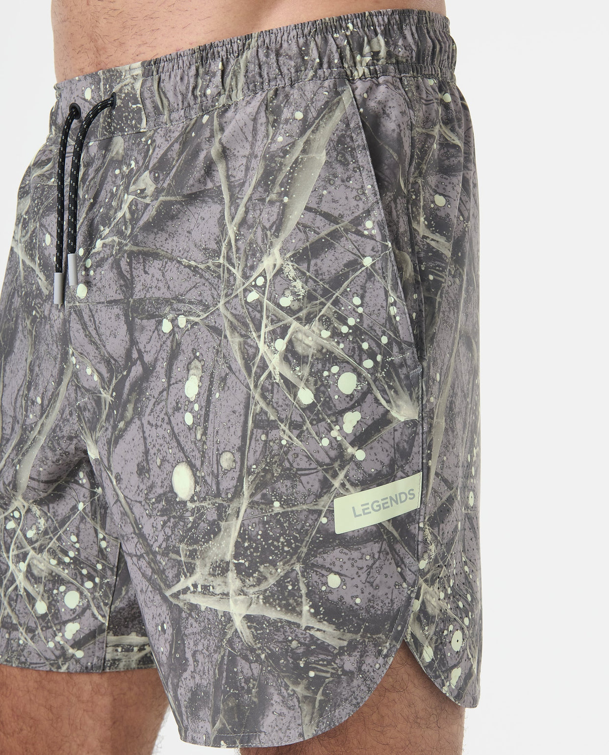 Luka Short Saltwater Taupe